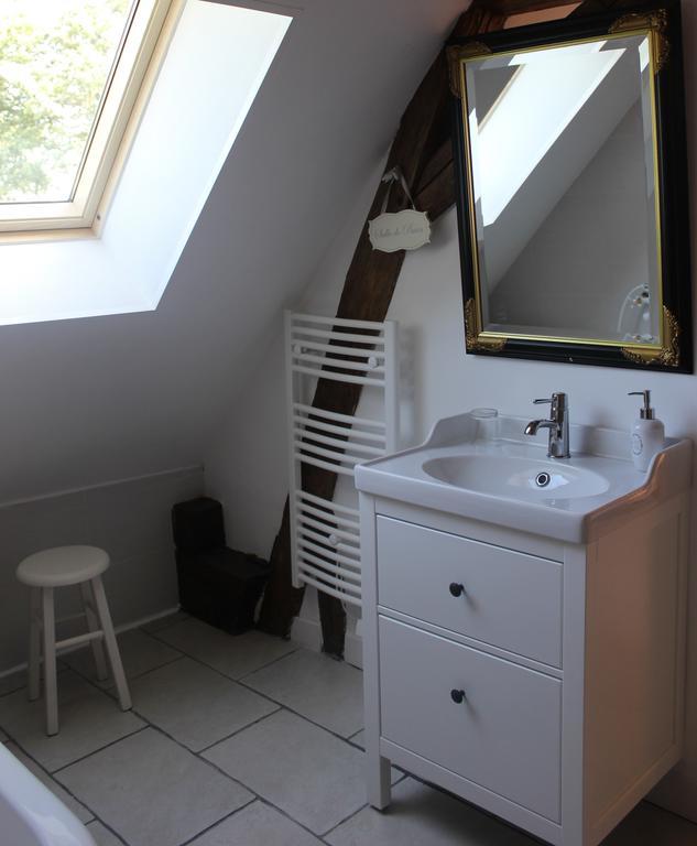 Gites A L'Ombre Des Chenes Châteauvieux Exteriör bild